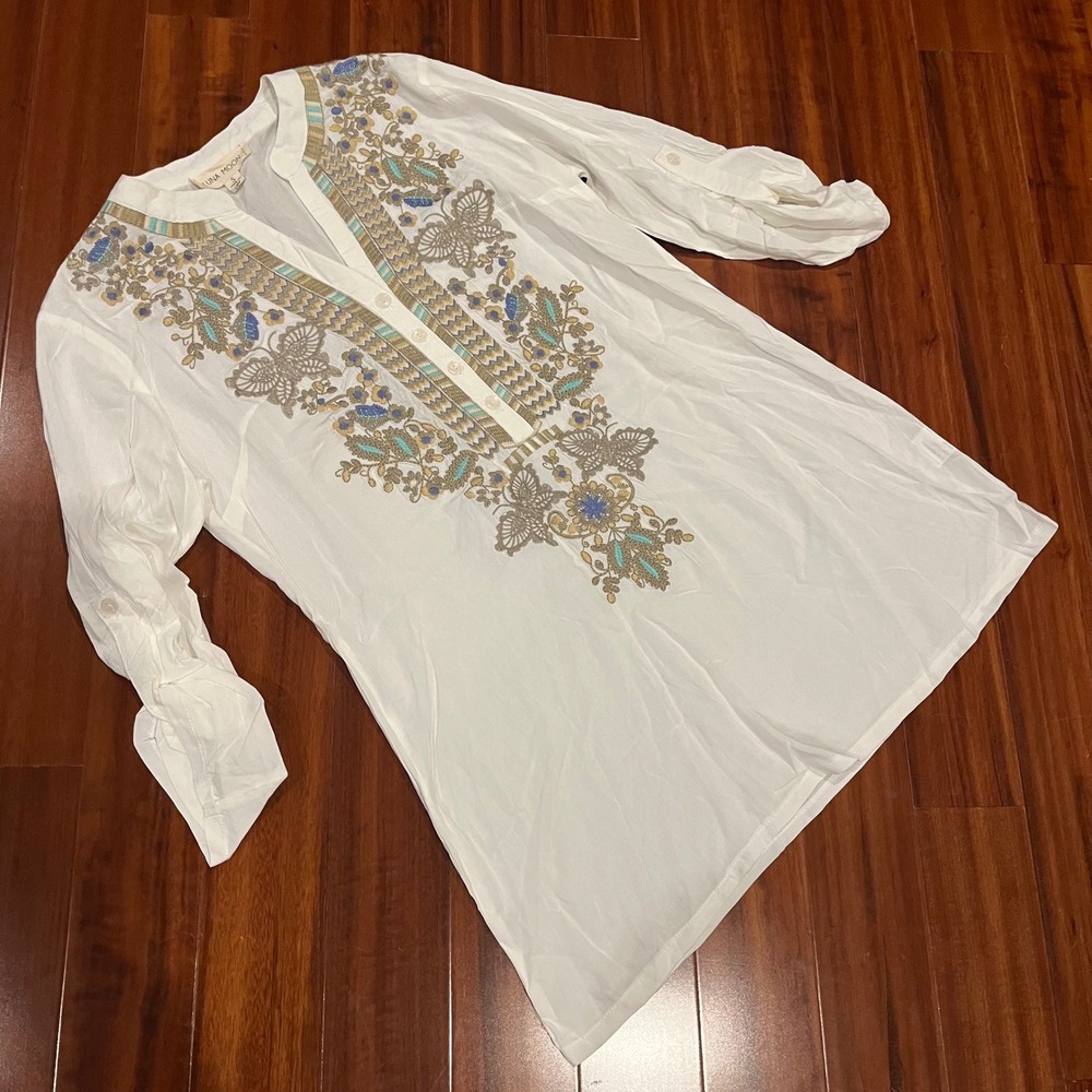 Luna Moon Embroidered‎ Top Tunic White V-Neck Roll-Tab Long Sleeve Boho Sz Small